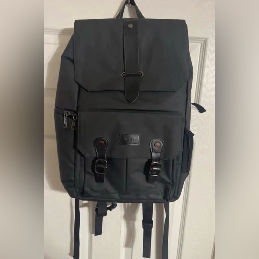 Sunny 16 The Voyager 31L Camera Backpack Black